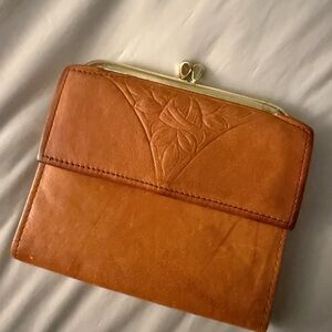 Rolf’s Cowhide Leather Elegant Tan Leather Wallet Vintage